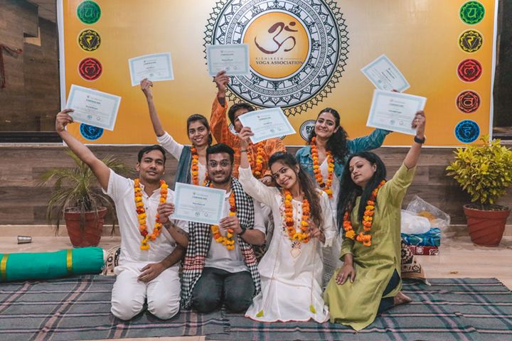 yoga teacher training rishikesh