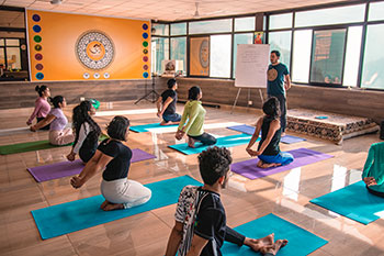 500 hour yoga teacher training rishikesh