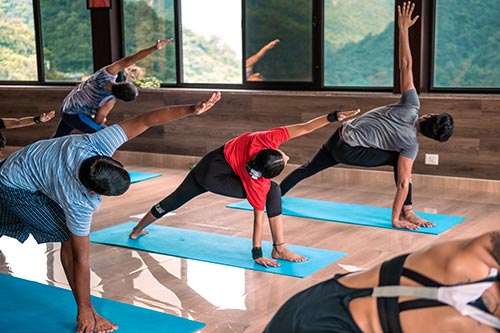 6 Days yoga retreat in rishikesh