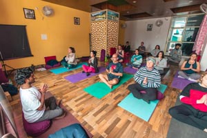 yoga teacher training rishikesh accommodation